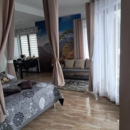 ホームステイ Czorsztynska チョルシュティン